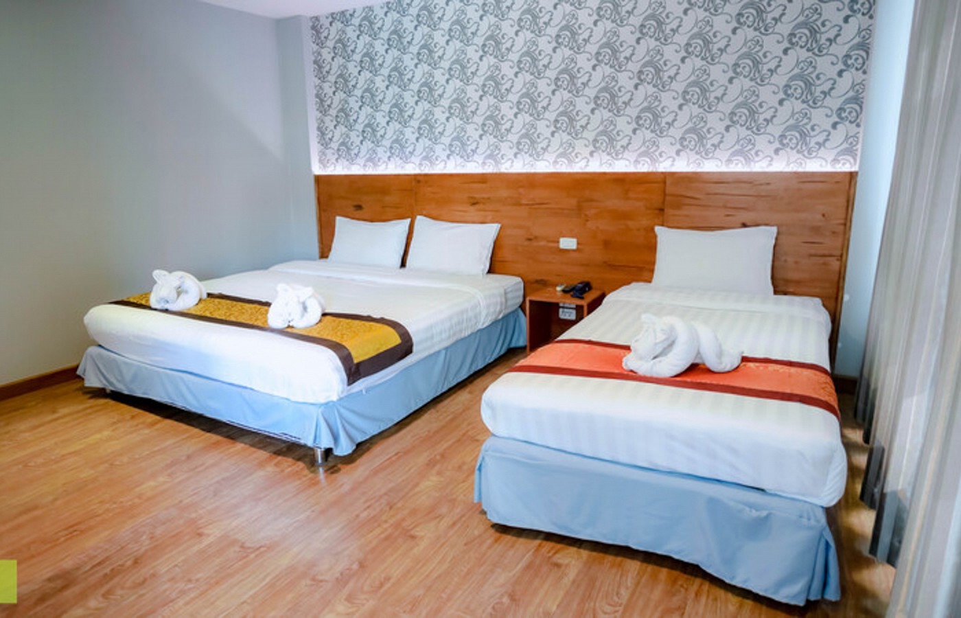 deluxe tripple bedded room