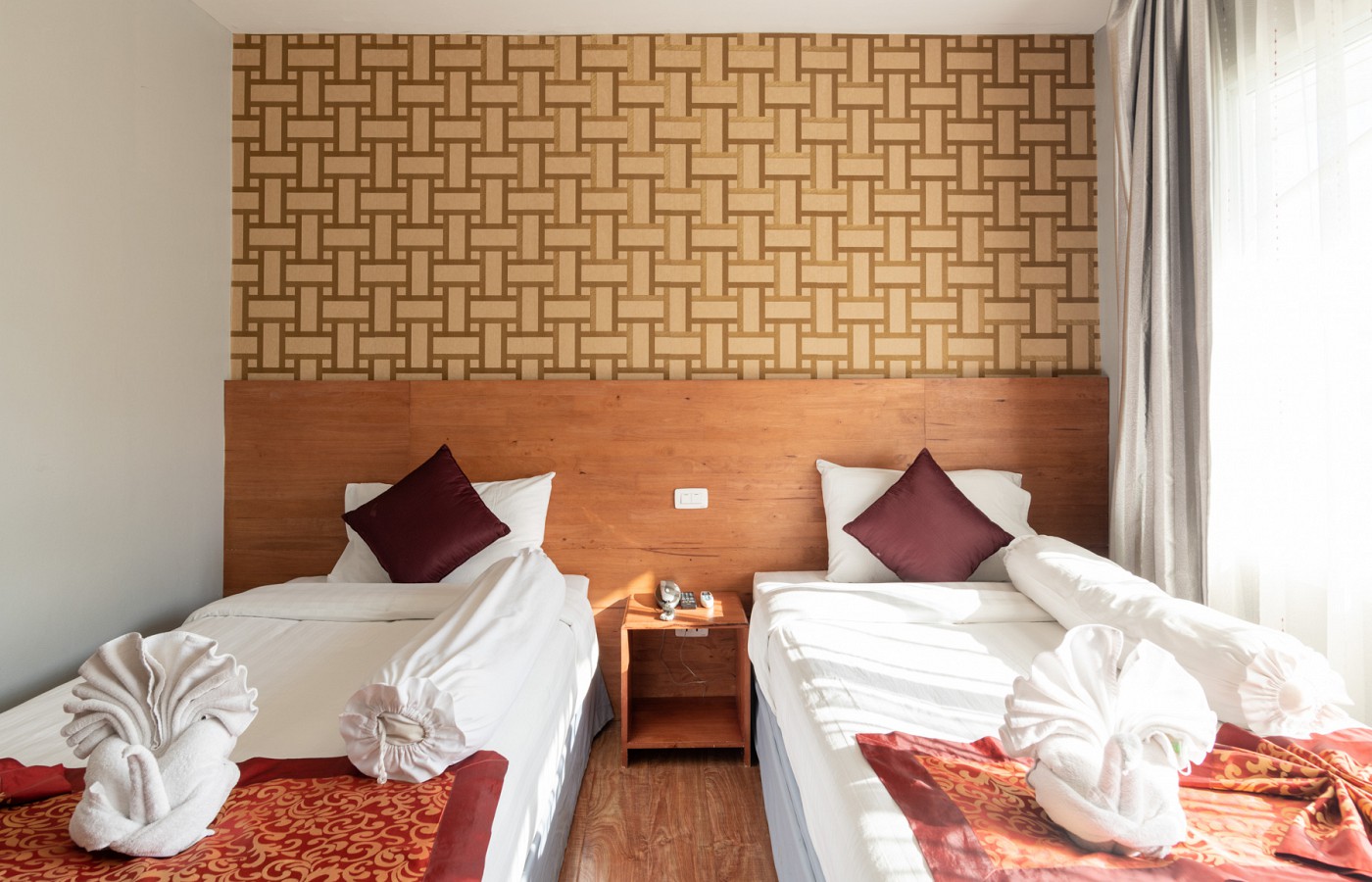 deluxe twin bedded room