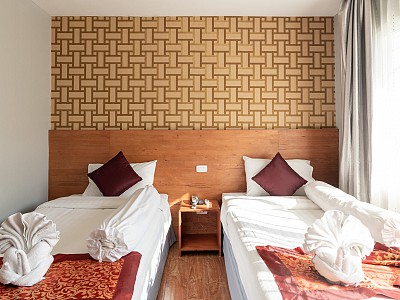 deluxe twin bedded room