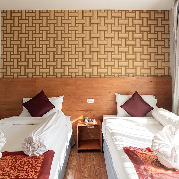 deluxe twin bedded room