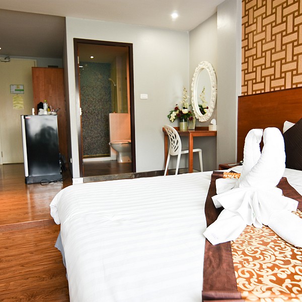 Deluxe Double Bedded Room