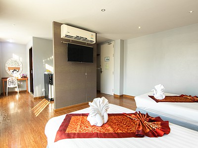 Deluxe Twin Bedded Room