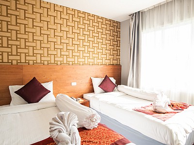 Deluxe Twin Bedded Room