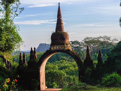 Wat Khao Na Nai