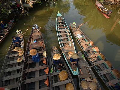 Pracharat Traditional Floating Market