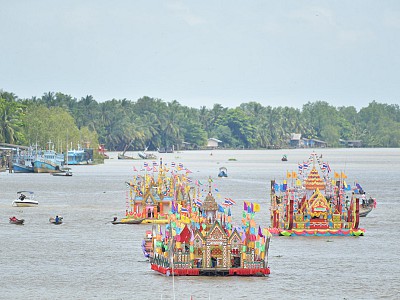 Chak Phra Festival