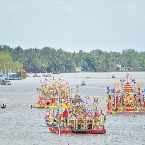 Chak Phra Festival