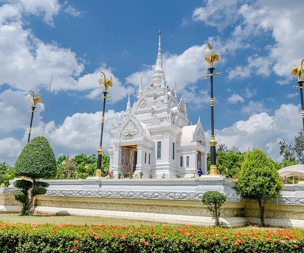 Surat Thani City Pillar Shrine