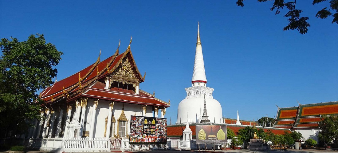 Wat Phra Borommathat Chaiya Ratcha Worawihan