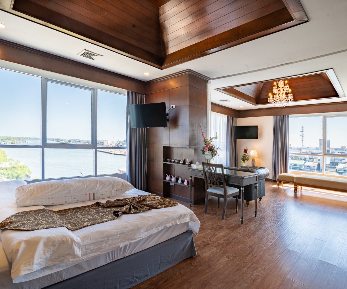 River View Suite