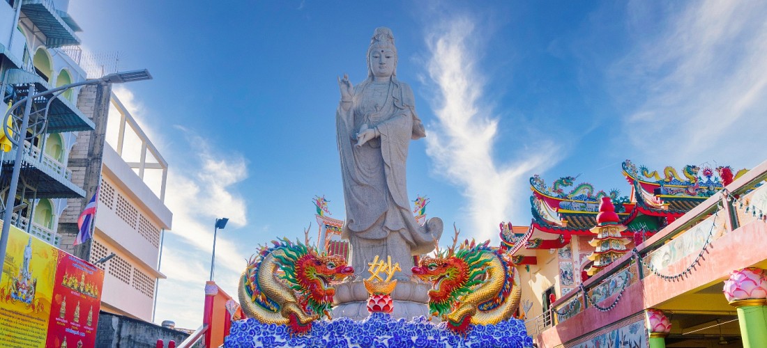 The tallest white granite Goddess of Mercy in Thailand