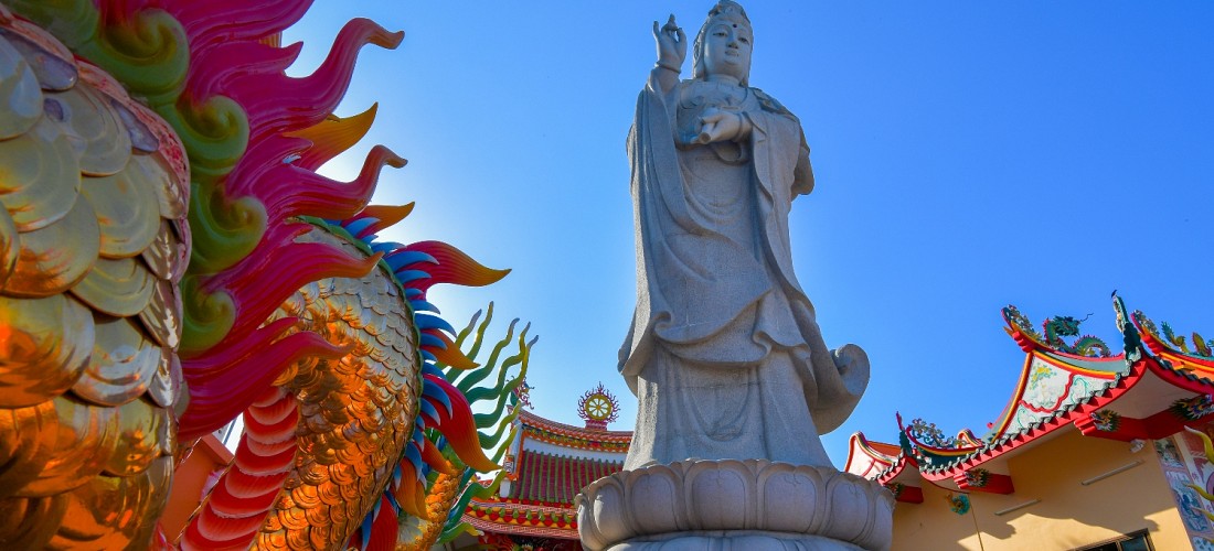 The tallest white granite Goddess of Mercy in Thailand