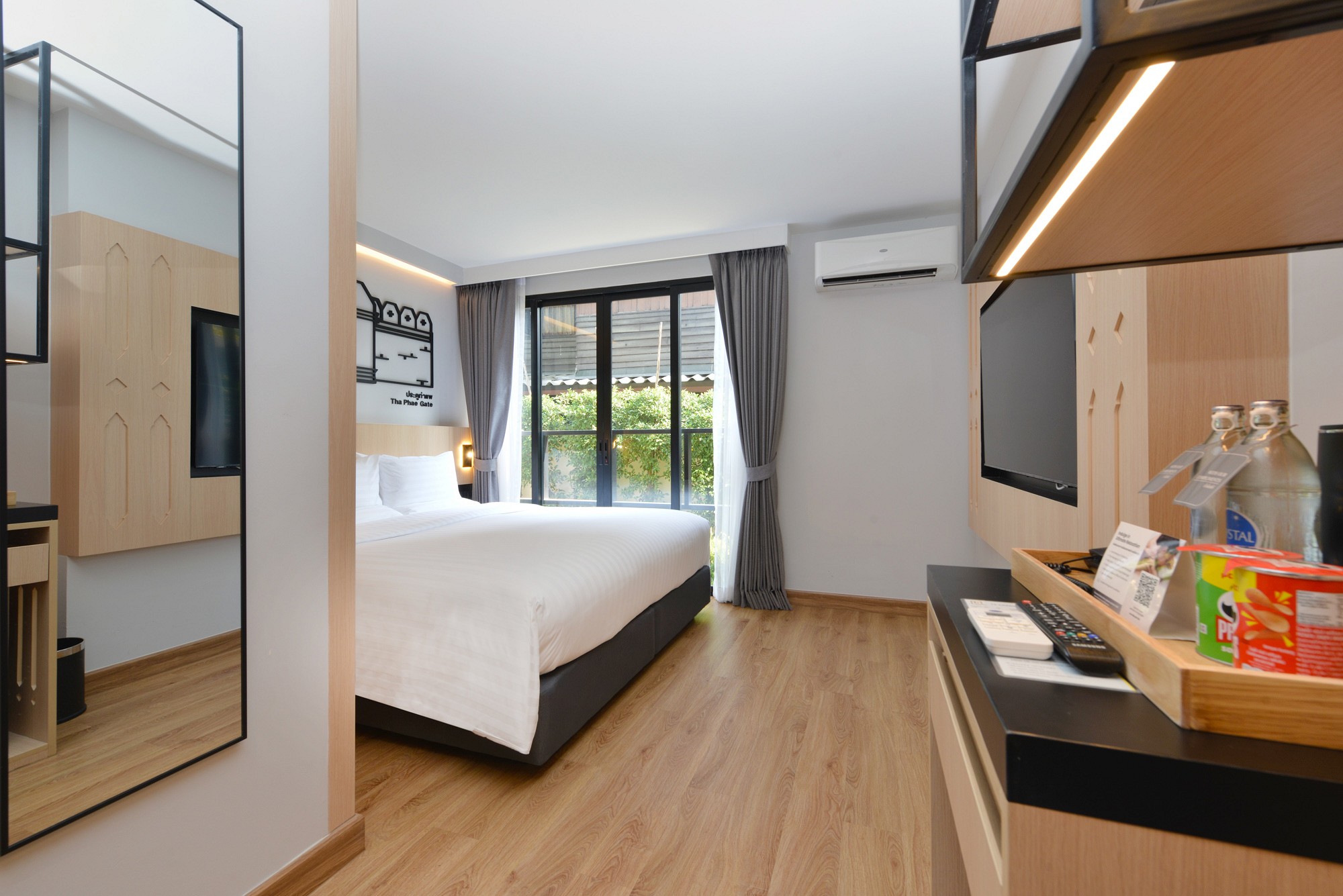 Superior King Bed Garden View