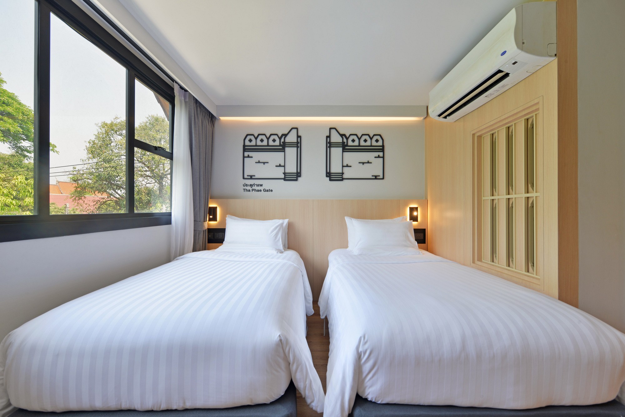 Superior Twin Beds City View